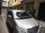 Bán xe Toyota Innova đời 2015, màu vàng còn mới, 530 triệu