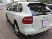 Cần bán Porsche Cayenne đời 2010, màu trắng, nhập khẩu