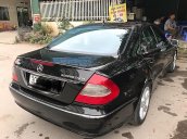 Cần bán xe Mercedes E200 năm sản xuất 2007, màu đen, giá tốt