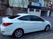 Cần bán gấp Hyundai Accent AT sản xuất năm 2015, màu trắng, xe nhập, giá 480tr