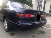 Cần bán Toyota Camry XLi 2.2 đời 1998, màu xanh lam, giá 220tr