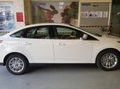 Trả trước 300tr dẫn ngay Ford Focus mới về nhà - LH: 0935.389.404 - Hoàng Ford Đà Nẵng