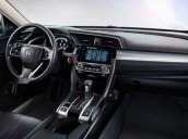 Cần bán gấp Honda Civic đời 2018, màu trắng, xe nhập, giá 831tr