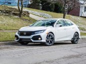 Cần bán gấp Honda Civic đời 2018, màu trắng, xe nhập, giá 831tr