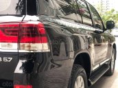Cần bán Toyota Land Cruiser VX 5.7 2016, màu đen, xe nhập tuyệt đẹp