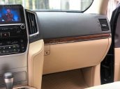 Cần bán Toyota Land Cruiser VX 5.7 2016, màu đen, xe nhập tuyệt đẹp