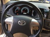 Bán Toyota Fortuner V đời 2016, máy xăng, số tự động, màu bạc