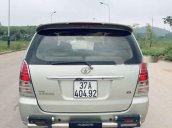 Gia đình bán Toyota Innova MT năm sản xuất 2006, màu bạc