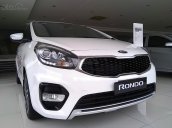 Bán ô tô Kia Rondo DAT đời 2017, màu trắng