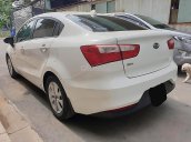 Gia đình bán Kia Rio sản xuất 2016, màu trắng, xe nhập