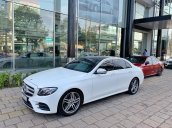 Bán xe Mercedes E300 trắng 2017 chính hãng hàng hiếm, trả trước 800 trệu nhận xe