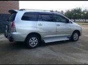 Cần bán gấp Toyota Innova G sản xuất 2007, màu bạc xe gia đình