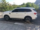 Cần bán gấp Ford Everest Titanium đời 2018, màu trắng, nhập khẩu