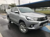 Bán ô tô Toyota Hilux đời 2017, màu bạc, nhập khẩu nguyên chiếc Hàn Quốc