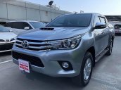 Xe Toyota Hilux 3.0AT 2016, màu bạc, nhập khẩu, giá chỉ 690 triệu
