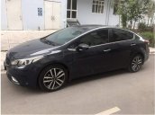 Cần bán lại xe Kia Cerato 2017, màu xanh đen, giá chỉ 585 triệu