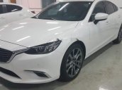 Bán Mazda 6 2.0 Premium năm 2019, màu trắng, 899tr