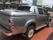 Bán Toyota Hilux sản xuất năm 2014, màu bạc, nhập khẩu 