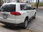 Cần bán xe Mitsubishi Pajero Sport màu trắng sản xuất 2015, số tự động, máy xăng, odo 48000 km