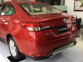 Bán xe Toyota Vios 1.5 E CVT năm 2019, màu đỏ, giá 569tr