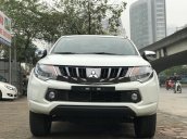 Bán ô tô Mitsubishi Triton AT 1 cầu năm 2017, màu trắng, xe nhập 5000km