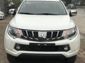 Bán ô tô Mitsubishi Triton AT 1 cầu năm 2017, màu trắng, xe nhập 5000km