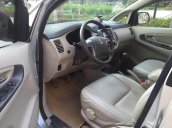 Bán Toyota Innova sản xuất 2015 màu bạc, giá tốt