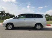 Bán Toyota Innova G 2.0 sản xuất năm 2011, màu bạc chính chủ 