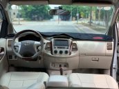 Bán ô tô Toyota Innova V sản xuất năm 2012, màu bạc số tự động