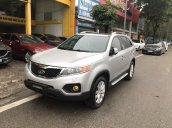 Bán Kia Sorento model 2013, năm sản xuất 2012, màu bạc, giá 535tr