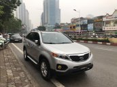 Bán Kia Sorento model 2013, năm sản xuất 2012, màu bạc, giá 535tr