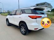 Cần bán Toyota Fortuner 2.4G sản xuất năm 2017, màu trắng, nhập khẩu