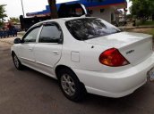 Cần bán lại xe Kia Spectra đời 2005, màu trắng 