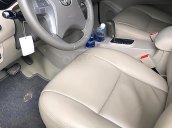 Bán Toyota Innova 2.0G 2012, màu bạc chính chủ, giá tốt 