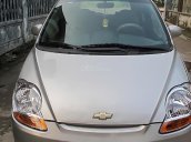 Bán xe Chevrolet Spark đời 2010, màu bạc, điều hòa mát rét