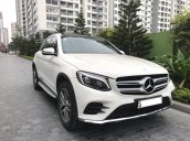 Cần bán xe Mercedes GLC300 4Matic 2017, màu trắng nội thất nâu