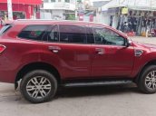 Cần bán lại xe Ford Everest đời 2017, màu đỏ, xe nhà không chạy dịch vụ, mua mới 100% từ đầu