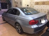 Bán BMW 325i màu xanh đời 2010, mới 98%, nhập khẩu Đức, chạy được 65.000km