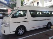 Bán ô tô Toyota Hiace đời 2018, màu trắng, 815tr