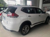 Nissan Miền Tây bán Nissan X trail 2.0 SL Premium 2018, màu trắng, giá tốt