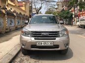 Gia đình tôi cần bán chiếc xe Ford Everest số sàn, máy dầu, sản xuất cuối năm 2013, màu vàng cát