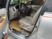 Cần bán gấp Toyota Innova V đời 2008, màu bạc số tự động