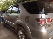 Cần bán Toyota Fortuner sản xuất năm 2014, màu bạc