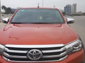 Bán Toyota Hilux 2.8G AT máy dầu, màu cam, nhập khẩu nguyên chiếc