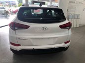 Cần bán Hyundai Tucson 2.0 AT ĐB đời 2019, màu trắng