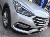 Bán ô tô Hyundai Santa Fe sản xuất năm 2017, màu bạc, xe nhập còn mới