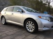 Cần bán lại xe Toyota Venza 2.7 sản xuất năm 2009, màu bạc, xe nhập đã đi 45.000km