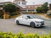 Bán Mercedes C200 sản xuất năm 2019, màu trắng