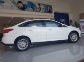 Bán Ford Focus 1.5L Ecoboost. Tặng phim, bảo hiểm, lót sàn, camera HC, đủ màu giao ngay