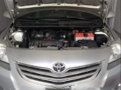 Chính chủ bán lại xe Toyota Vios đời 2010, màu bạc